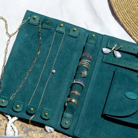 Aurate Jewelry Travel Pouch - Picture 1 of 4